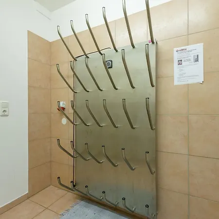 瀑布小木屋 木屋 *